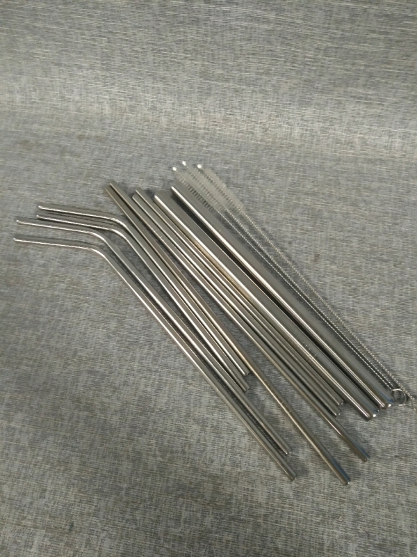 10 new Metal straws and 3 cleaners