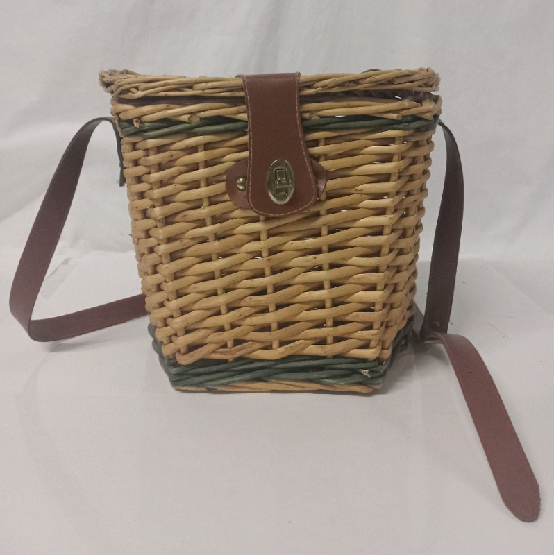 Vintage Wicker Pincic Shoulder Basket with Straps 10" Tall × 7 1/2"