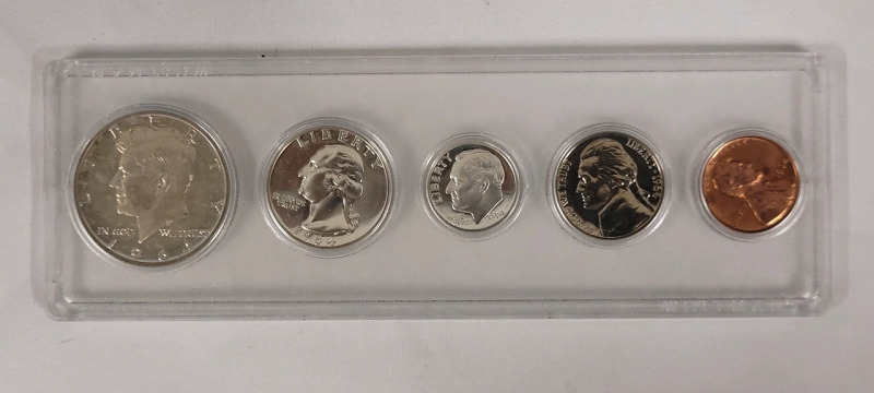 1964 United States Silver Coin Set , Uncirculated . 50 Cent Half Dollar , Quarter & Dime all Silver