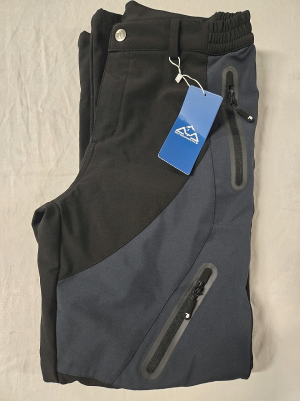 New | Mens Medium | Outdoorsports | Thick Winter Pants/ Pants For Skiing