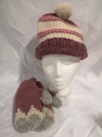 New Vintage Hand-Knit Wool Toque & Mitts