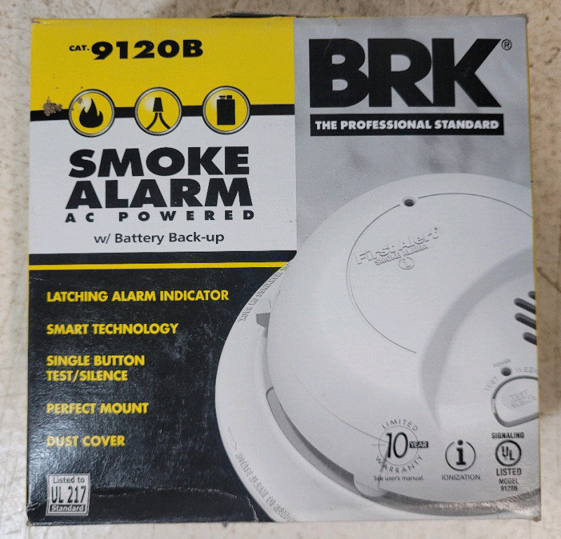 New - BRK Smoke Alarm AC Powered with Battery Back-Up , Model # 9120B