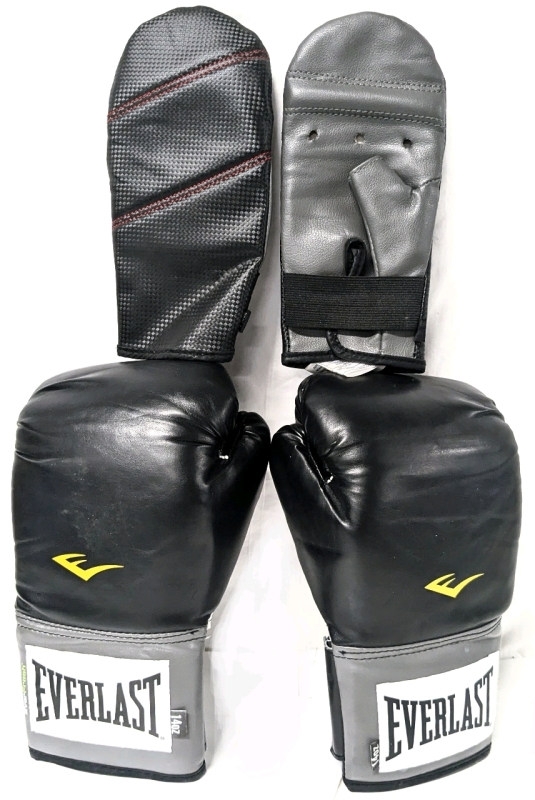 Everlast Everfresh Pro-Style Mesh-Palm 14oz Boxing Gloves & Pair of Straight Bag Gloves