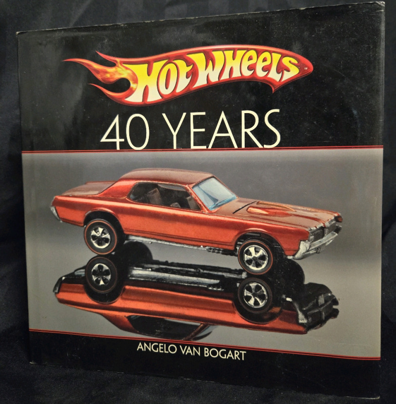 Good Condition | Hotwheels Celebrating 40 Years Hardcover Book * Retails for $59.99 *