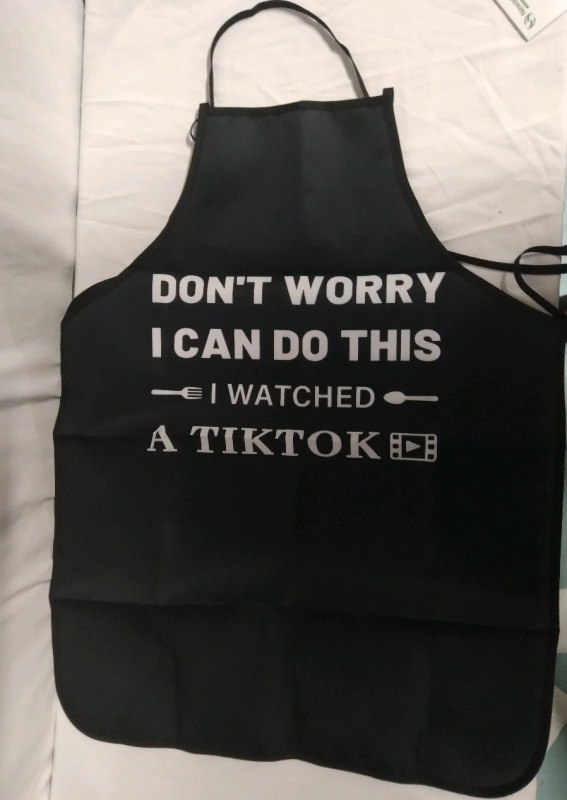 New 32" "Don't Worry I Can Do This I Watched A TikTok Before" Appron
