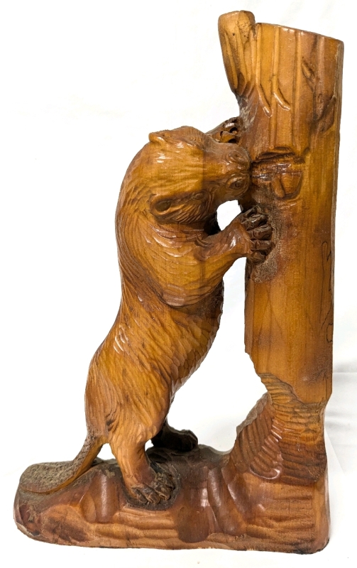 Vintage Carved Wooden Beaver Statue | 14.25" Tall