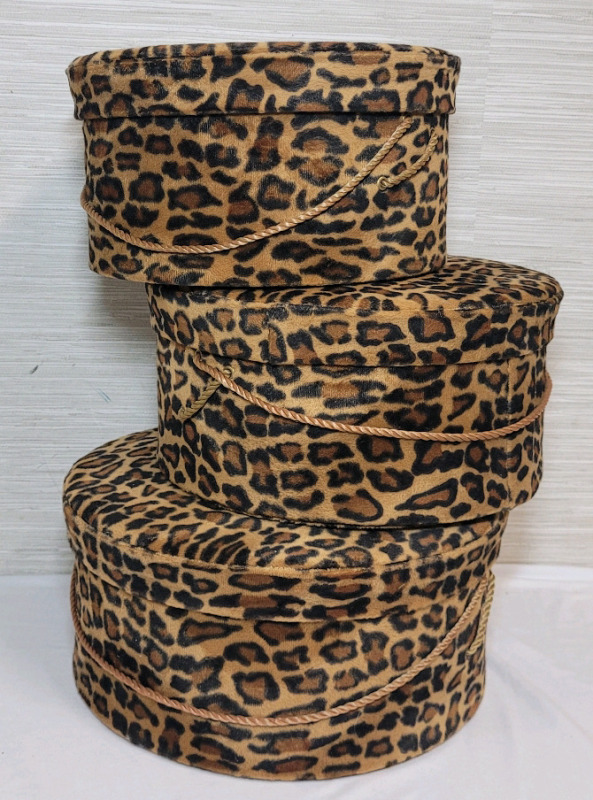 Leopard Print Circular Storage Boxes / Hat Boxes . Measures 6.5"×13" , 6"×12" & 5 3/4"×11"