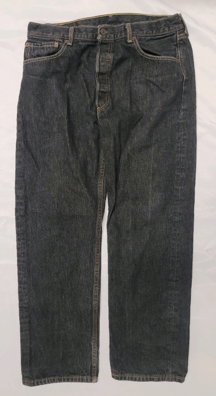 LEVIS 501 Button Fly Black Jeans , Size 36W×32L . Good pre-owned condition