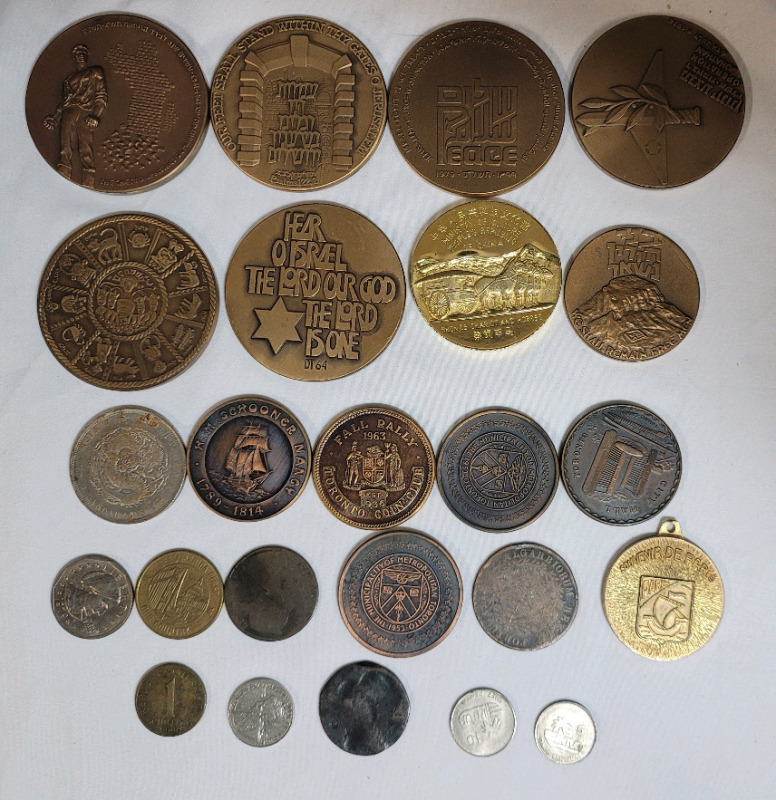 World Medal , Token & Coin Lot . 24 Coins , Tokens or Medals