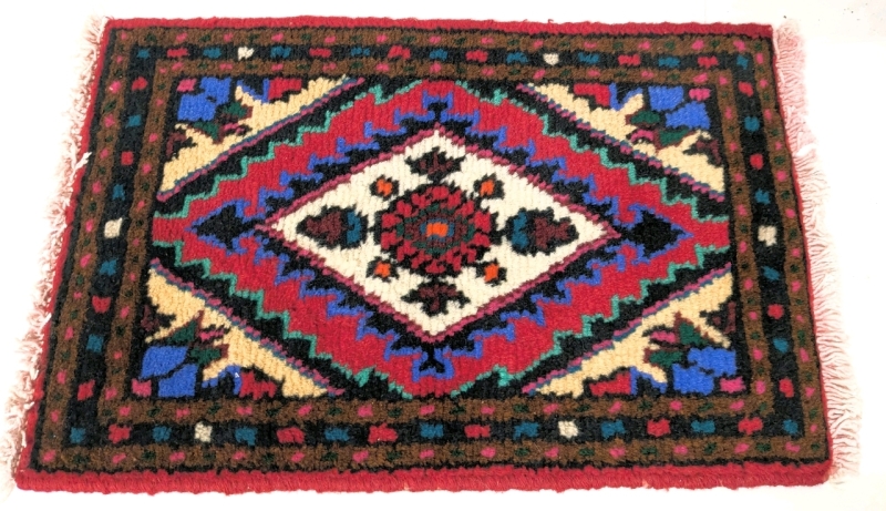 Thick Miniature Persian-Style Rug | 21" x 13.5" (Excluding Fringe)