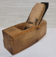 Vintage Hard Wood Planer with 2" Steel Blade q