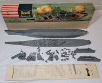 Vintage 1953 Revell Authentic Model Kit " U.S.S. Missouri " w/Original Box , Model # H301:198 . Cannot Confirm if Complete