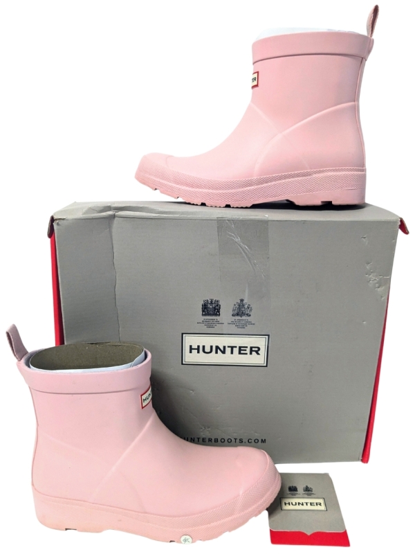 As-New Ladies Size 6 | HUNTER Original Play Boot (Short) | Colour: Azalea Pink | Retails for Over $100!
