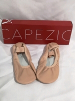 New Capezio Kid's Dance Shoes Sz 8 W