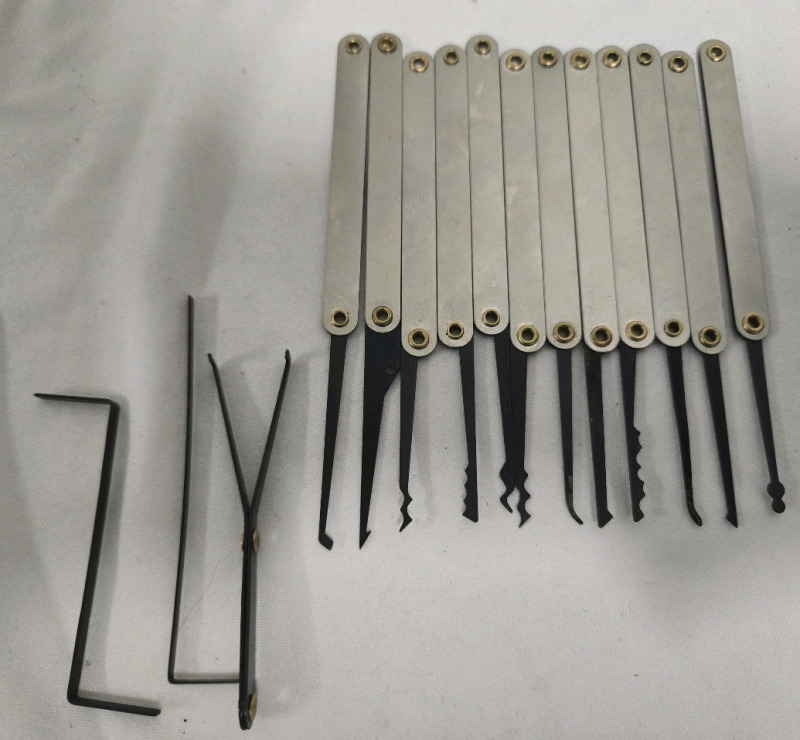 15 Pcs | New Lock Picking Lot For Lock Smiths | All Different Types Of Shapes For Locks ( 4.5" Long Each )