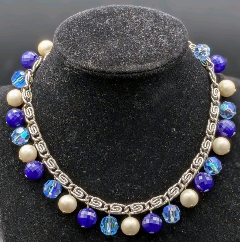 Blue & Beautiful Signed Vintage TRIFARI Necklace with Hook Clasp | 15.5" Long