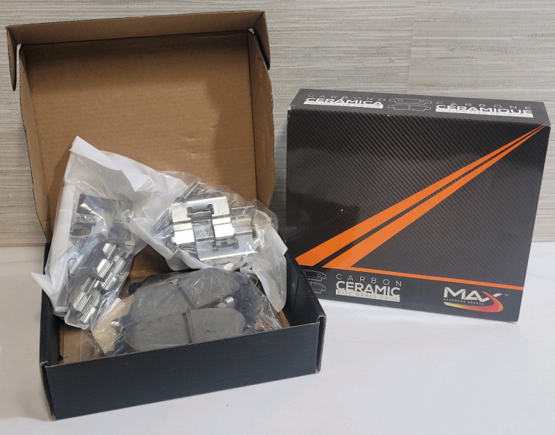 New -Max Advanced Brakes Carbon Ceramic Rear Brake Pads w/Hardware , Part # D1916 . for 2010-2014 2015 2016-2018 Hyundai Santa Fe/Sport/XL, 11-20 Kia Sorento, 19-20 Kia Stinger, Carbon Ceramic Pad w/Hardware