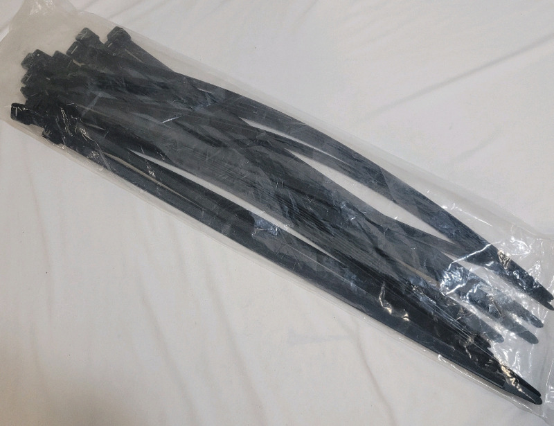 New , Sealed - 22.5"&times;1/2" Black Zip Ties . 25 Zip Ties