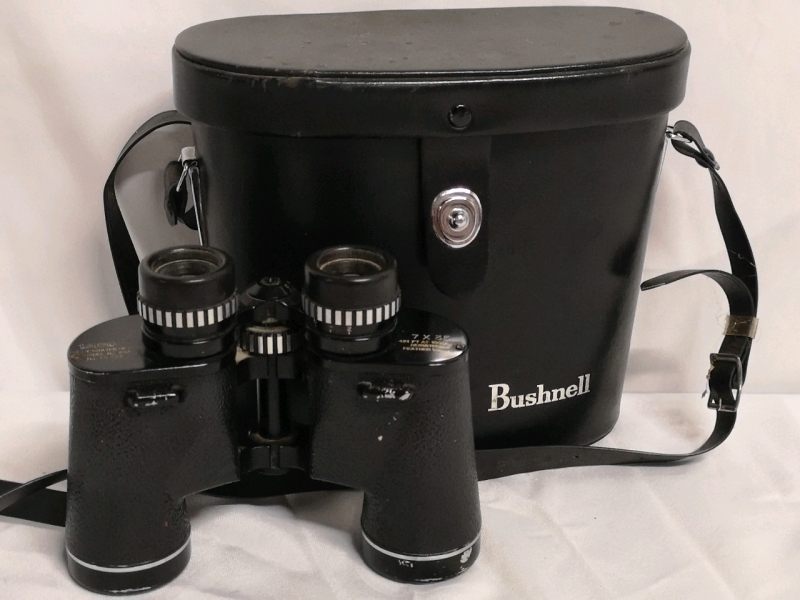 Tasco Binoculars 7x35 mm in Bushnell Case
