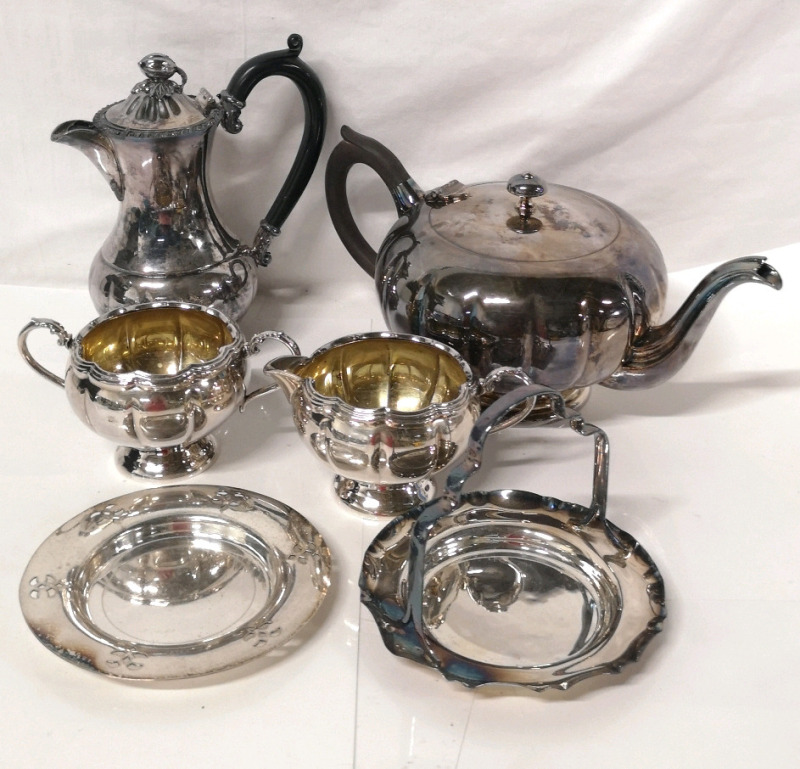 Vintage Silver Plate Sugar, Creamer, Teapot & Coffee Pot+