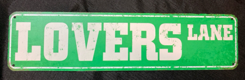 New Metal Lovers Lane Sign 15.5&rdquo; wide x 4&rdquo; tall