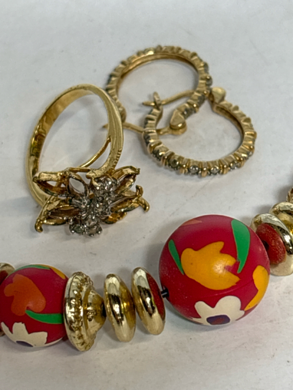 18K GE Ring size 7 Pierced Hoop Earrings & Painted Bead Necklace