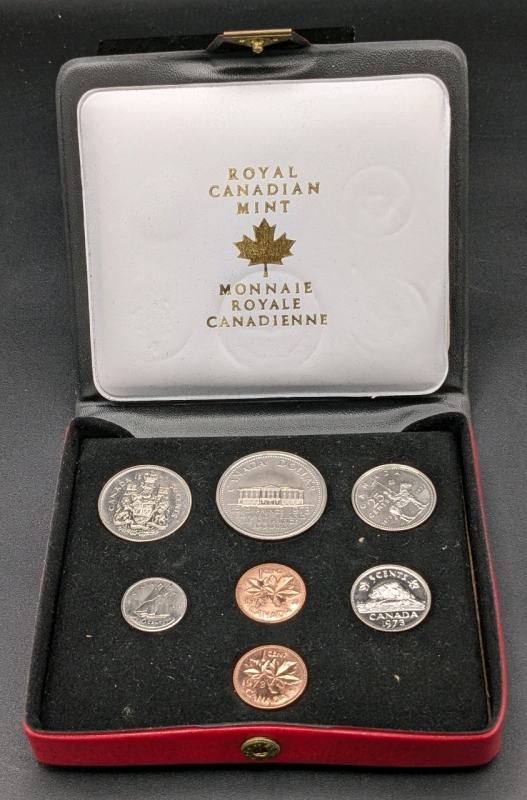 Vintage 1973 Royal Canadian Mint Double Penny Coin Set in Case