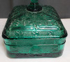 Vintage Tiara Indiana Glass Bee Jar, Square Lidded Candy Dish with Bees & Bee Hives . Measures 5 1/4"&times;5 1/4"&times;6" . No chips or cracks - 3