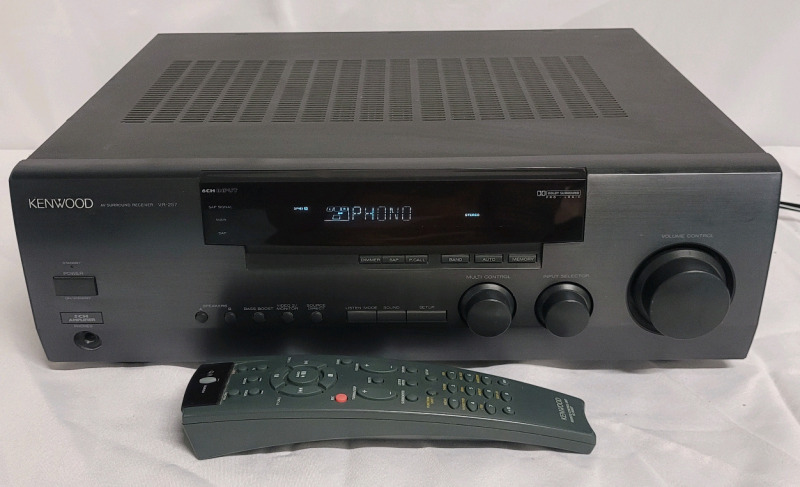 Kenwood AV Surround Receiver VR-257 with Remote . Tested Powers Up , Not Tested Beyond Power Up