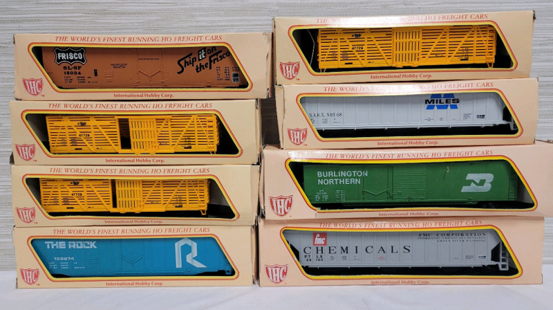 IHC HO Scale Toy Railroad Train Freight Cars , Eight (8) Cars with Boxes