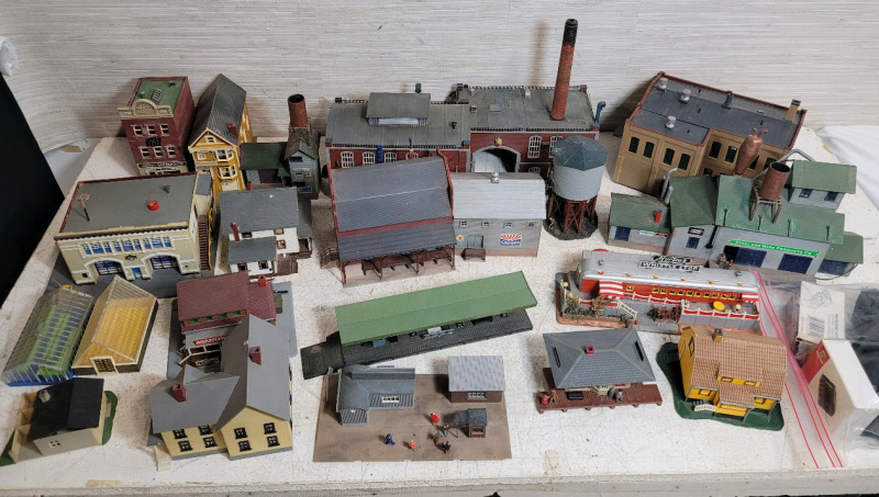 HO Scale Railroad Model Toy Train Factories , Buildings, Houses , Green Houses , Platforms, Restaurants plus more . 20 Buildings , Train Transformer & Rubbermaid Tote