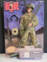 1999 G.I. Joe Mine Sweeper 12" United States Army Action Figure . New Old Stock