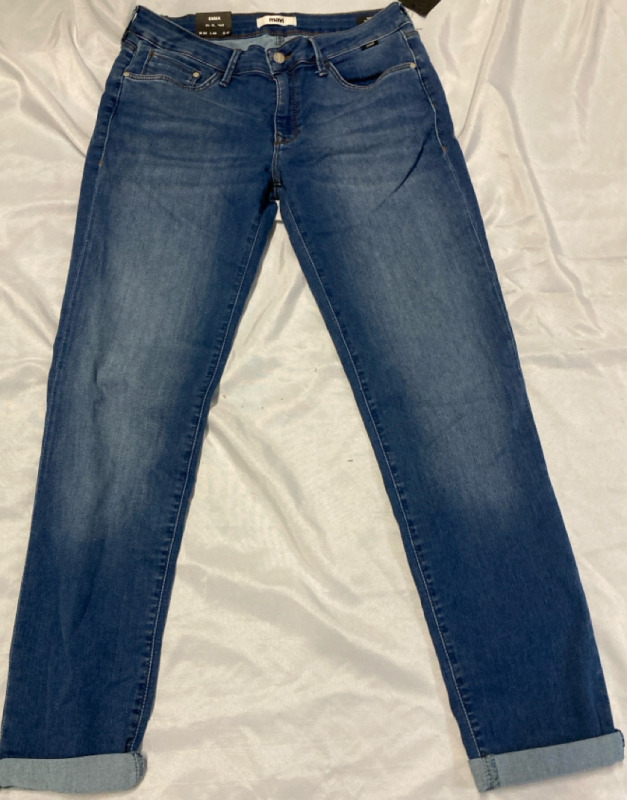 New Mavi Jeans Emma Mid Rise Slim Boyfriend Jeans 30”w x 32” Long