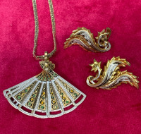 Damascene Fan Pendant with Chain and Earrings