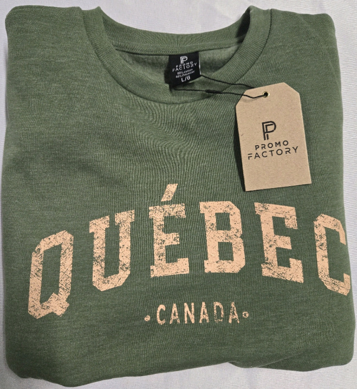 New | Size Large | Promo Factory | Green Hoodless Throw Over " Quebec Canada " Sweater