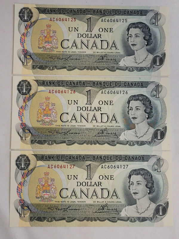 1973 Canadian Bank of Canada One Dollar Bank Notes , Three (3) Notes with Consecutive Numbers . All Appears Uncirculated