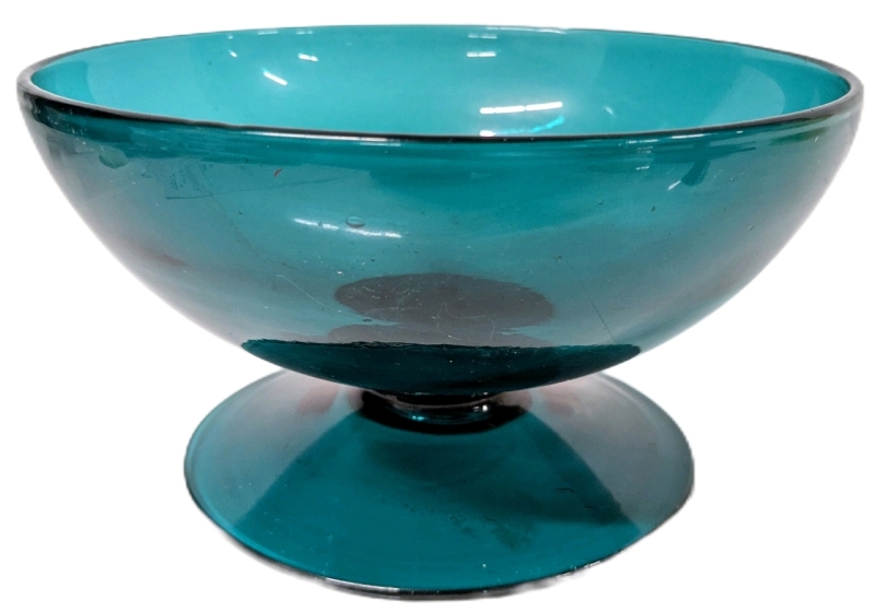 Lovely Vintage Teal Glass Fruit Bowl | 7.5" Diameter x 4.15" Tall