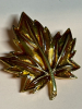 Vintage DORLAN Enamel a mapleleaf Brooch Signed Textured Ribbon Brooch - 4