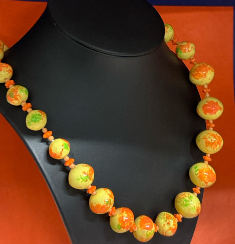 Lucite Sunrise Splendor Vintage Lampwork Korean Bead Necklace