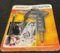 New Astarye Air Duster 6” L x 4.5” w x 1” tall