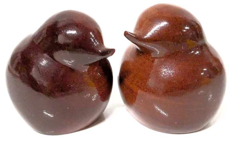 Pair of Reggie Medford Mahogany Creations Barbados Buttery-Smooth Mahogany Wren Birds | 2.5" Tall