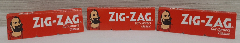 New Zig-Zag Cut Corners Classic Rolling Papers - 7 packs, 60 papers each for a total of 420 papers