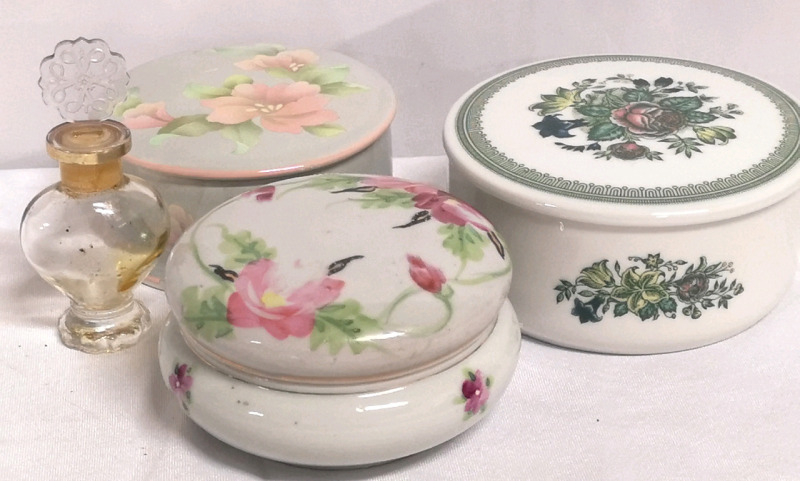 3 Vintage Ceramic Trinket Boxes (Sadler & Germany) + Avon "To A Wild Rose" Cologne Bottle 4" Tall