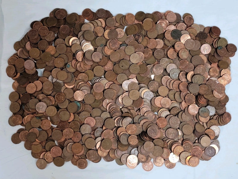 6.5lbs+ Canadian & USA Pennies . Various Years & Condition