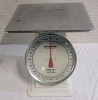 Vintage Detecto 200lb Capacity Top Loading Fixed Dial Scale . Tested Working . Top measures 15 3/4"&times;15 3/4" & 14.5" tall