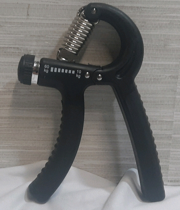 New Black Hand Gripper