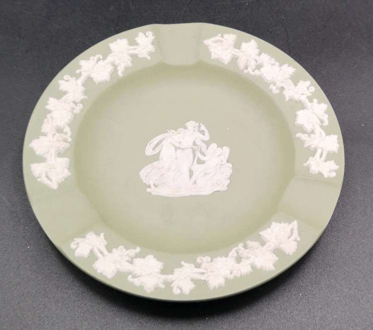 Vintage Wedgewood Ashtray 4.25" Diameter