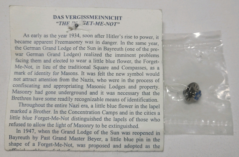 Masonic Freemason Forget-Me-Not Lapel Pin