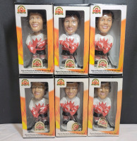 2002 Heritage Hockey 1972 Team Canada Bobble Heads , Bobby Clarke &times;2 , Peter Mahovlich &times;2 , Serge Savard & Yvan Cournoyer