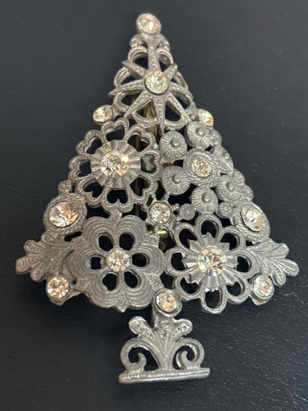 RARE ULTRA CRAFT Christmas Tree Brooch Rhinestones Signed